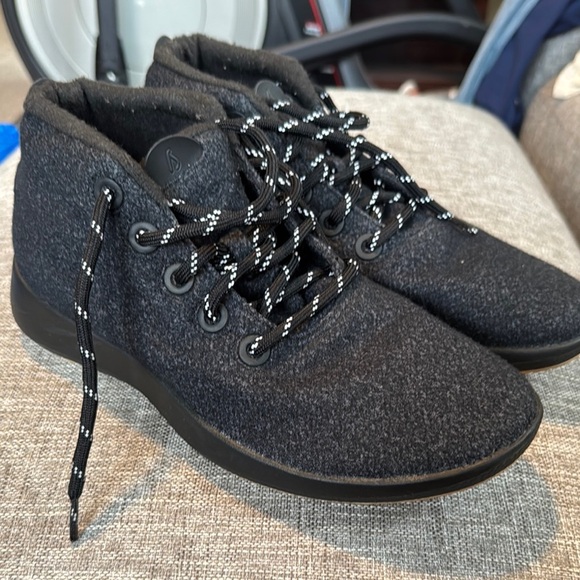 Allbirds Black Athletic Shoes with Modern Minimalist Design - Picture 1 of 8